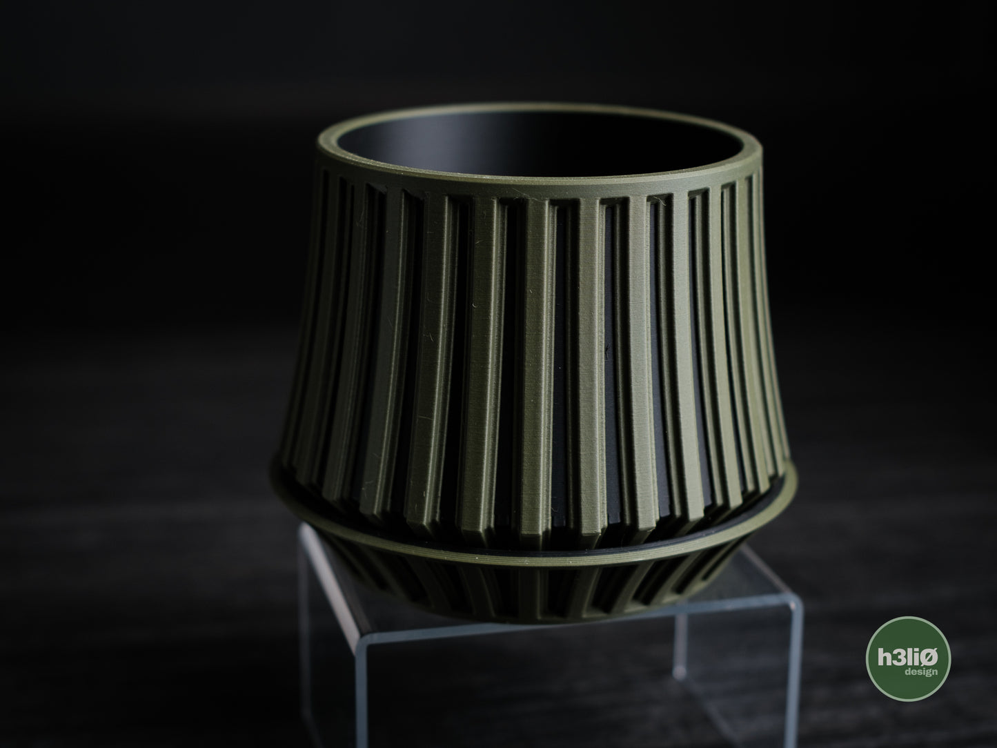 Echoic · planter